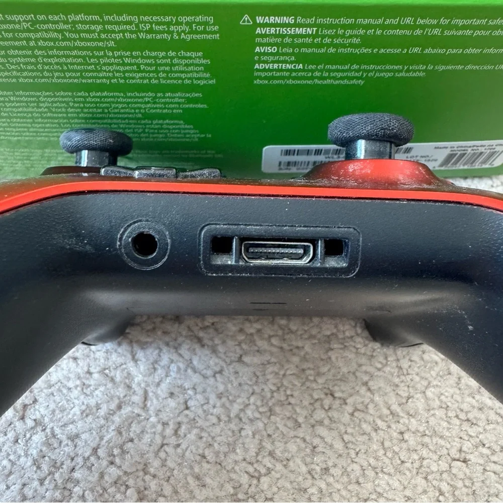 Red/Black Wireless Microsoft Xbox One Controller Model 1708: Untested/for parts